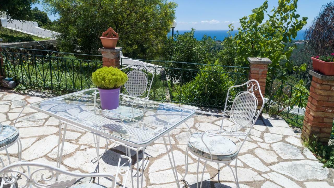 Andrea'S Traditional House Corfu  ภายนอก รูปภาพ