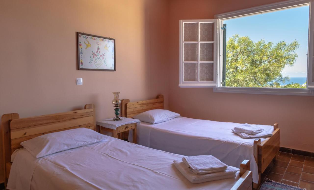 Andrea'S Traditional House Corfu  ภายนอก รูปภาพ