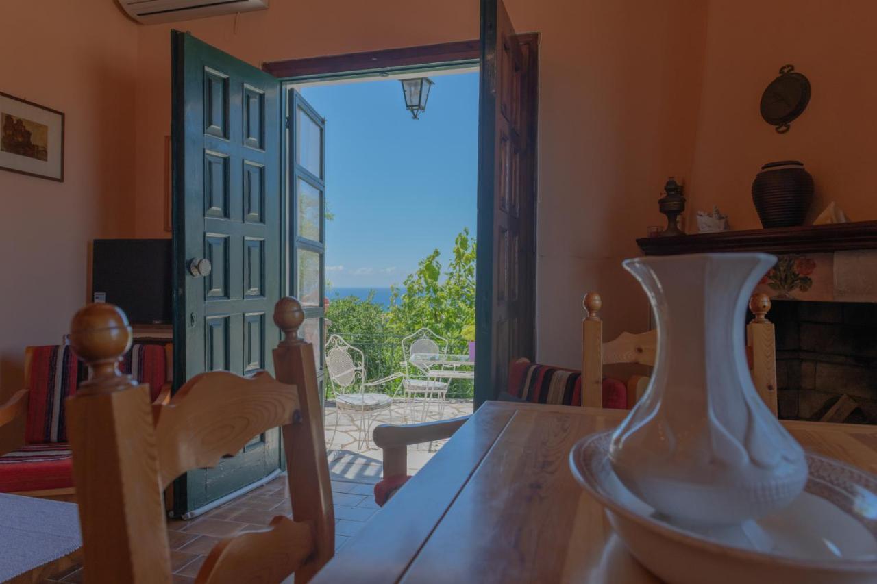 Andrea'S Traditional House Corfu  ภายนอก รูปภาพ