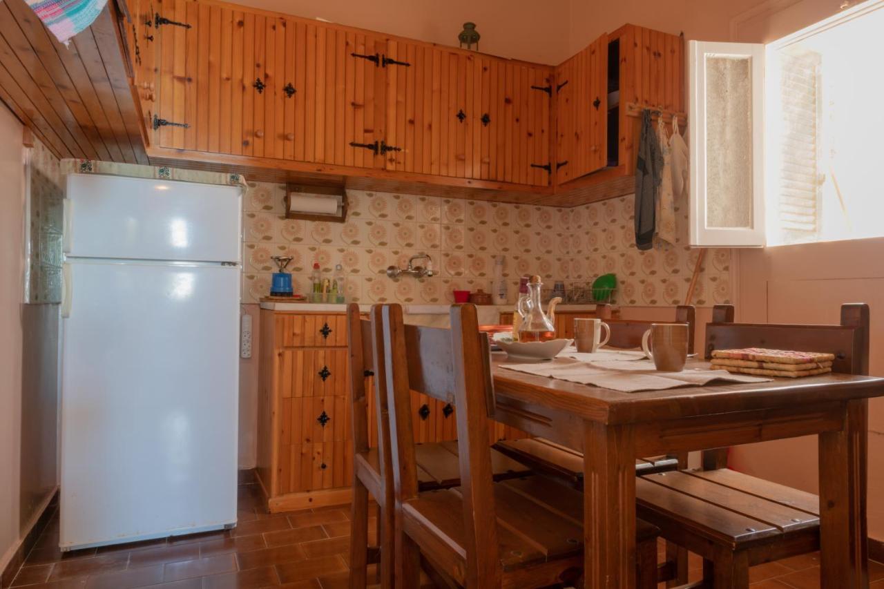 Andrea'S Traditional House Corfu  ภายนอก รูปภาพ